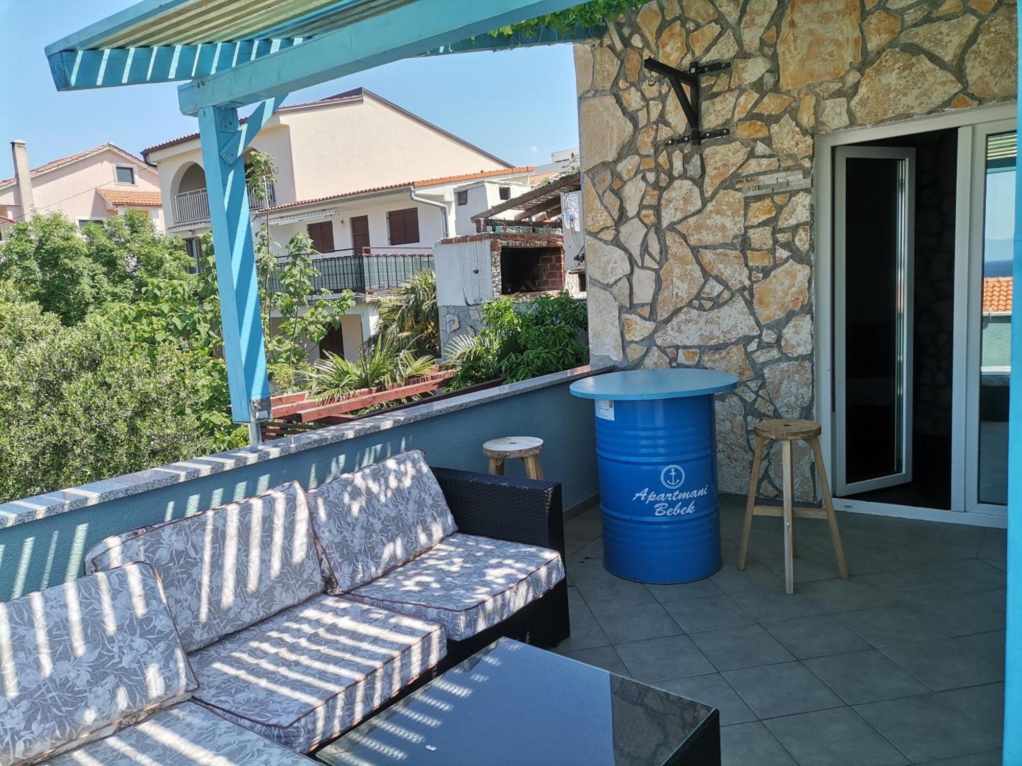Apartmani Omisalj Luaran gambar