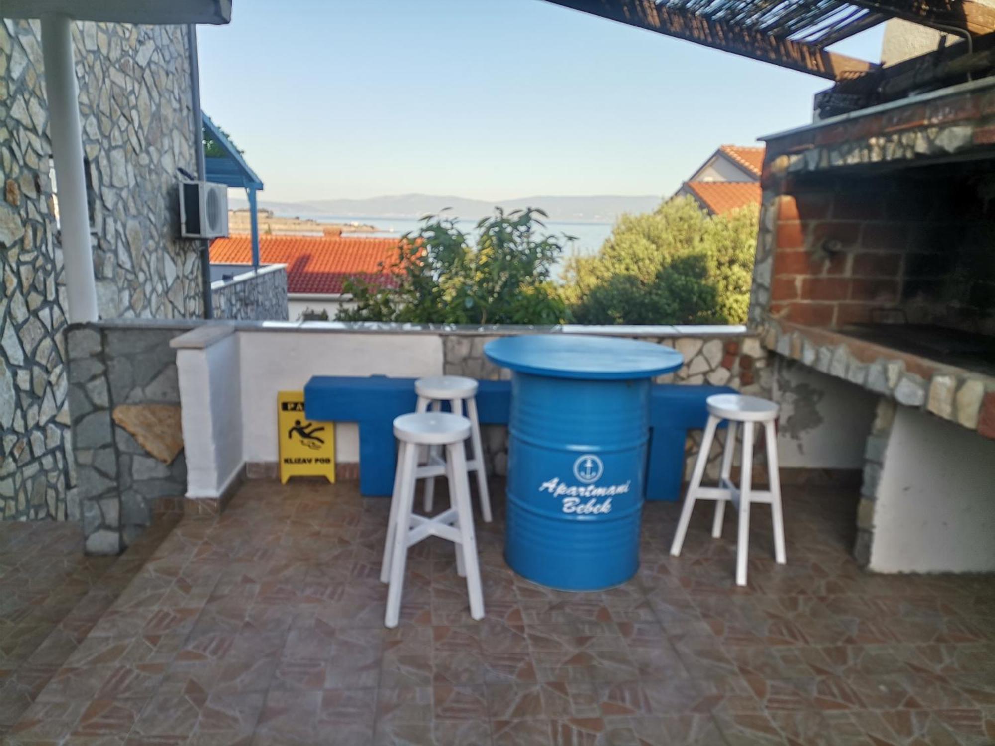 Apartmani Omisalj Luaran gambar