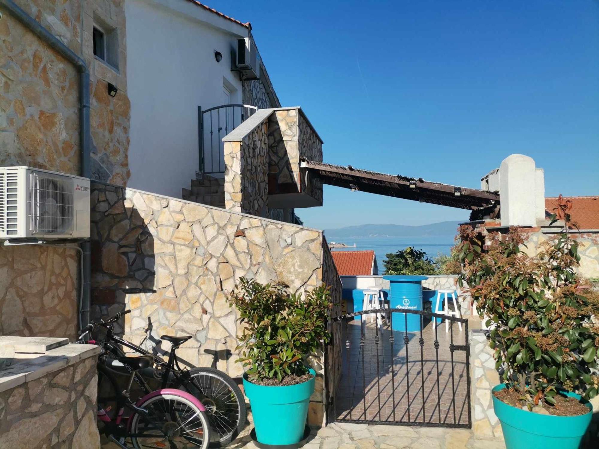 Apartmani Omisalj Luaran gambar