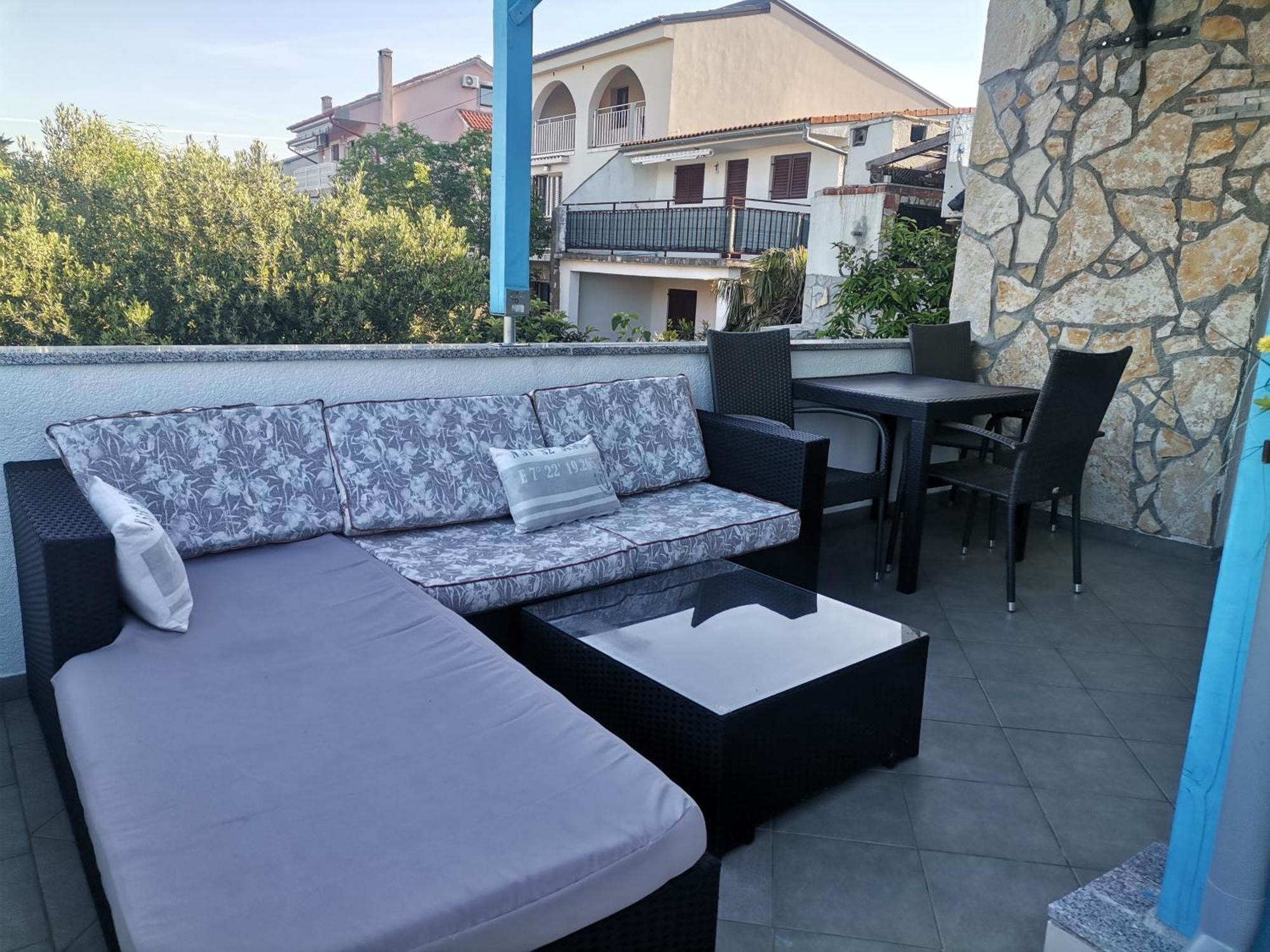 Apartmani Omisalj Luaran gambar
